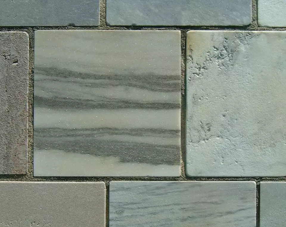 Stone Wall area surrounding Stone: 3R3