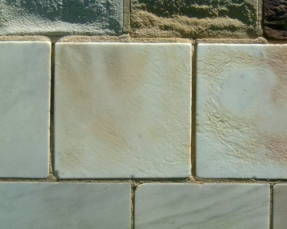 Stone Wall area surrounding Stone: 3R7
