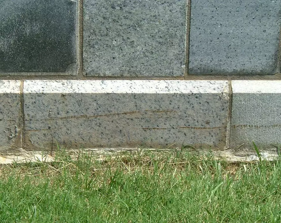 Stone Wall area surrounding Stone: 4B