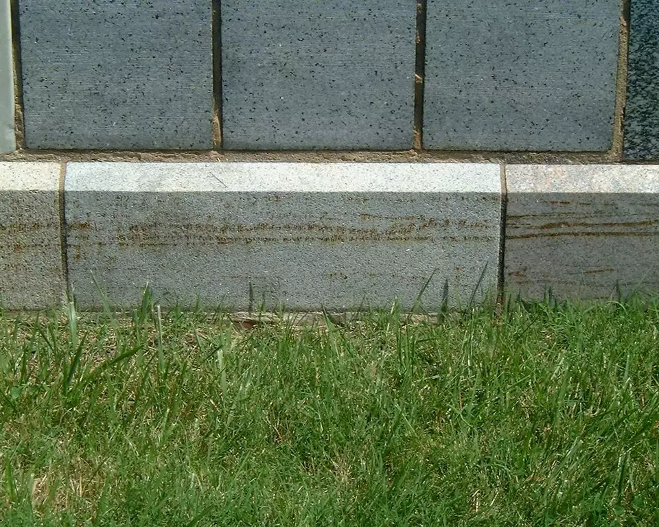 Stone Wall area surrounding Stone: 13B