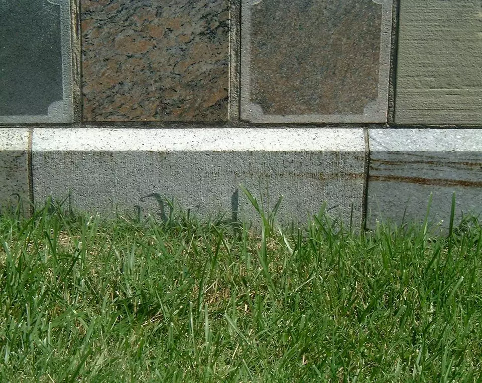 Stone Wall area surrounding Stone: 16B
