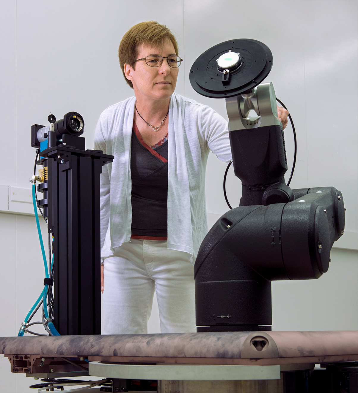 Measuring Up: Light reflection and transmission