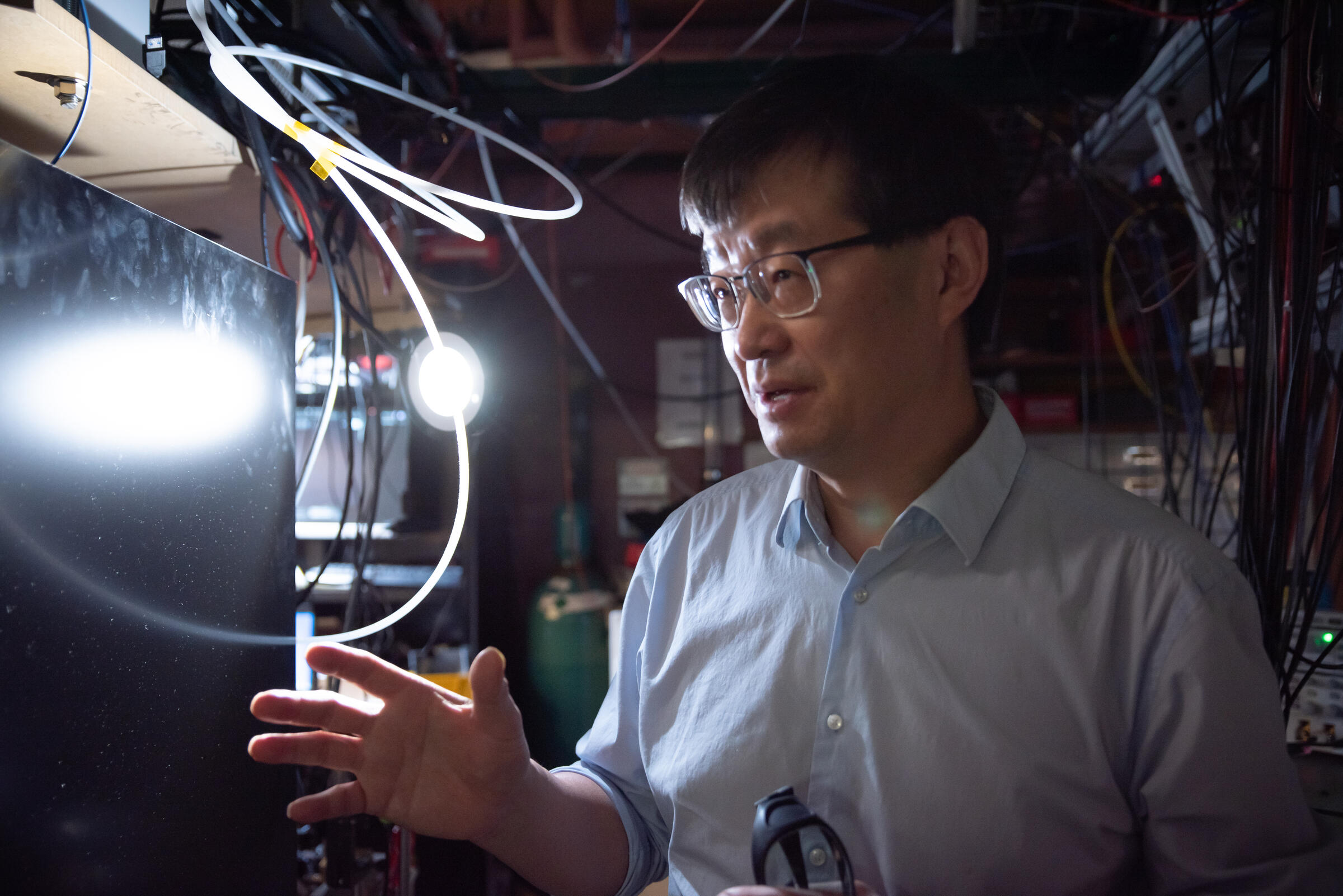 Physicist Jun Ye Wins Wolf Prize in Physics