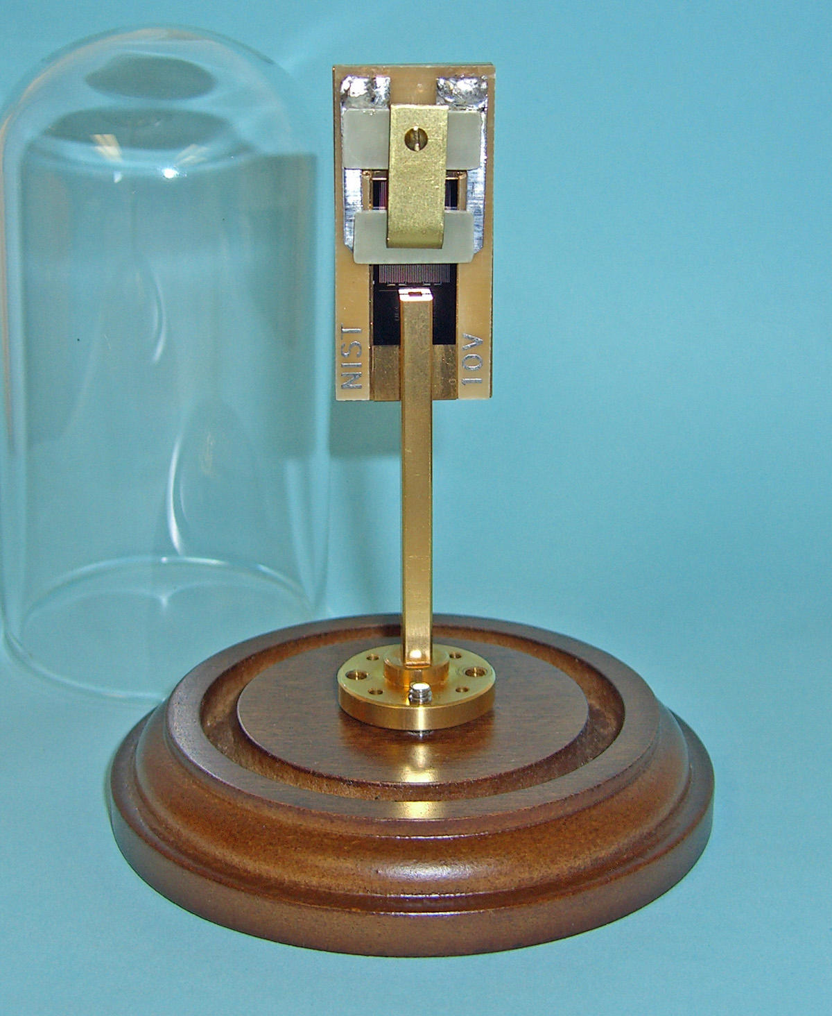 Original chip holder and waveguide